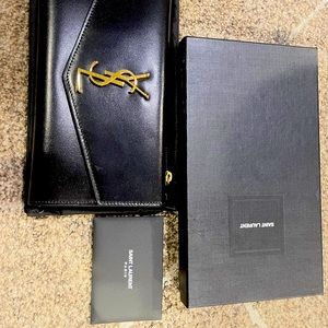 YSL  Uptown Large Leather Envelope Wallet